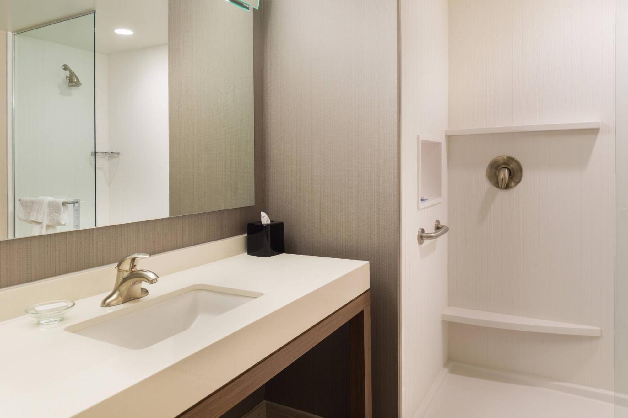 คอร์ตยาร์ด เอลมิรา ฮอร์สเฮดส์ Hotel ภายนอก รูปภาพ